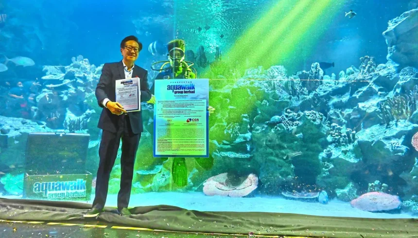 Aquawalk debuted on the ACE Market below its IPO price but sees strong investor oversubscription. Funds will fuel expansion in Sabah and Indonesia.