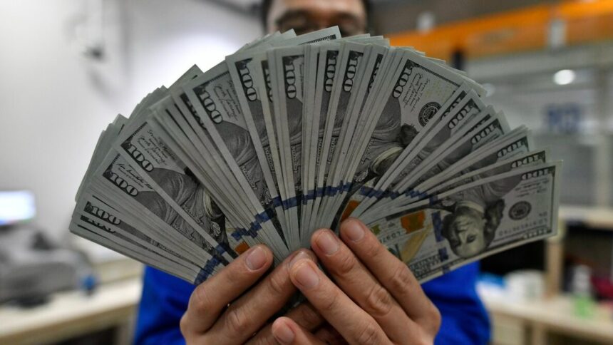 How a Strong U.S. Dollar Reshapes Corporate Earnings in Indonesia