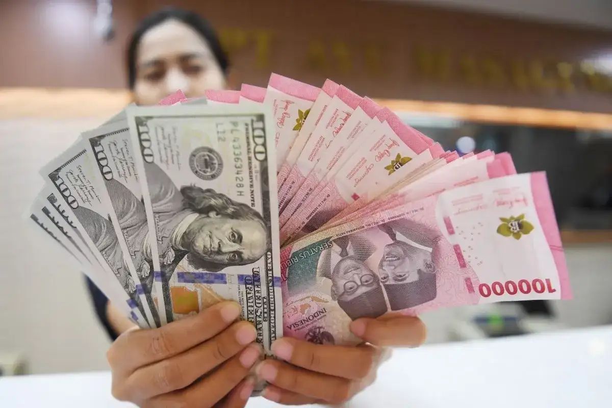 How a Strong U.S. Dollar Reshapes Corporate Earnings in Indonesia