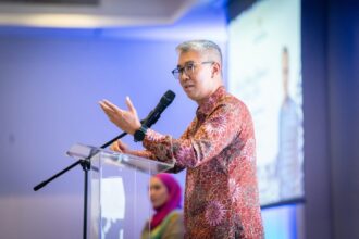 Tengku Zafrul confirms South Africa trade and investment ties are a critical priority for Malaysia, utilizing strong GDP growth to boost global economic standing.