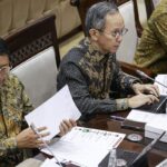 Indef urges a transparent, merit-based selection for new OJK leaders to restore market confidence and ensure independent oversight of Indonesia financial system.