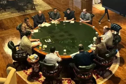 President Prabowo discusses accelerating the national semiconductor industry to boost automotive and electronics sectors, fostering high-tech growth and sovereignty.