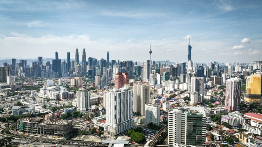 Malaysia reviews the impact of a new US tariff following a Supreme Court ruling. The government seeks to protect exporters and 233 billion ringgit in trade.