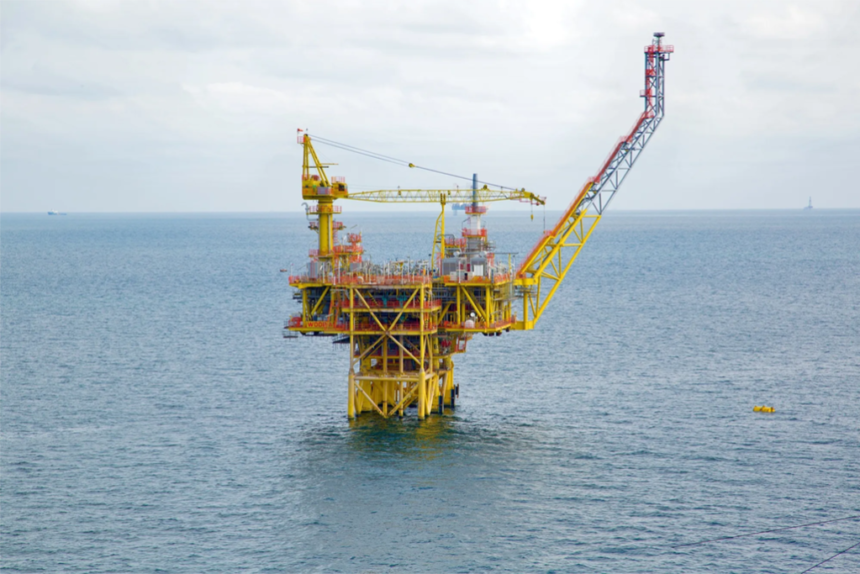 Malaysia manages a potential RM4 billion drop in petroleum revenue for 2026 as fuel subsidy reforms and lower oil prices help stabilize the national budget.