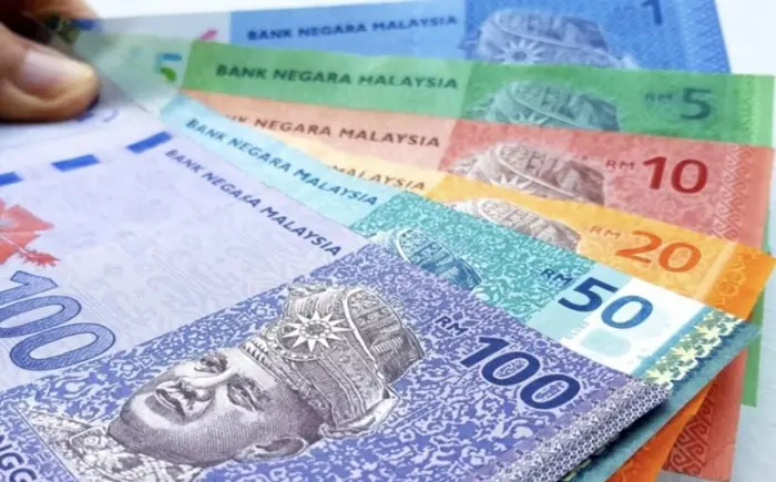 The Ringgit is expected to trade cautiously next week as investors await key US data. Analysts see the local note maintaining stability against major peers.