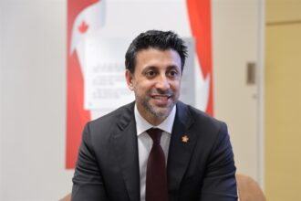 Bilateral trade between Vietnam and Canada has doubled since 2018, reaching over 15 billion dollars as both nations expand energy and technology partnerships.