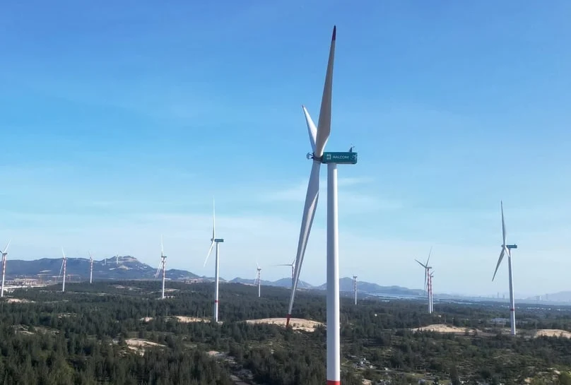 Vingroup subsidiary VinEnergo secures a 1.86 billion dollar wind power project in Vietnam, marking a major milestone for renewable energy and industrial growth.