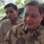 Indonesia responds to the Fitch outlook revision by accelerating digital tax reforms and fiscal discipline to maintain stability amid global geopolitical risks.