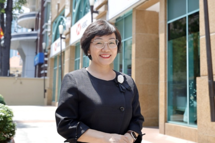 The rise of AI is reshaping industries and widening the gender gap. Learn how inclusive leadership and reskilling can transform automation into economic synergy.