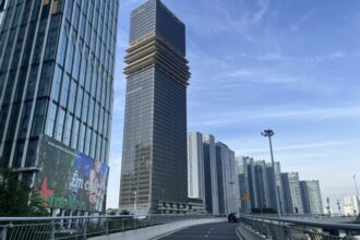 Vietnam is building 27 mega real estate projects worth $115B. Explore the impact of massive townships on market growth, pricing, and regional development in 2026.