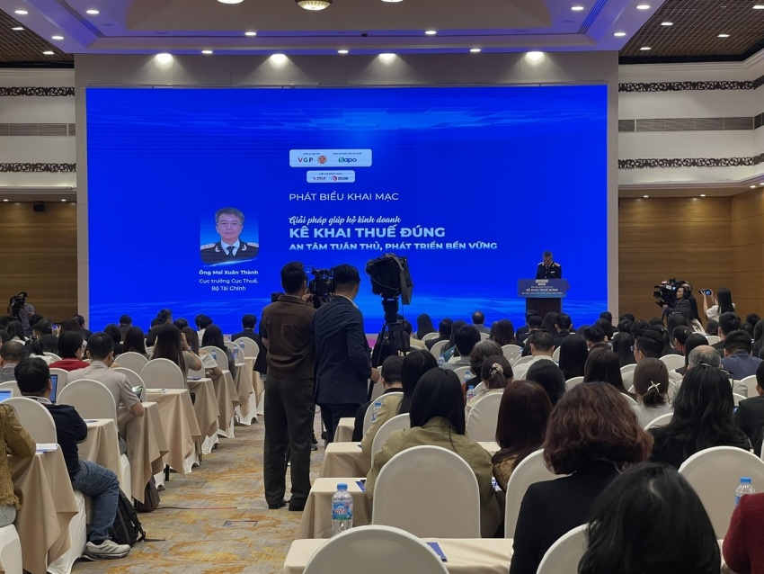 The tax department in Vietnam has launched a support campaign to help household businesses transition to revenue-based declarations under Decree No. 68/2026/ND-CP.