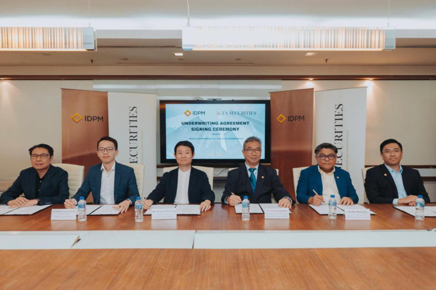 ASEAN leaders gather at a plenary summit to discuss strategic cooperation for the economic community