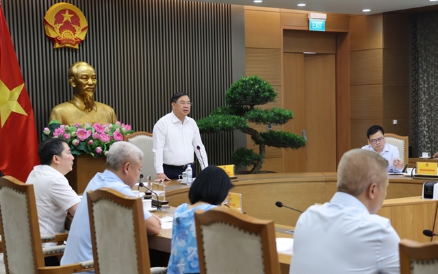 Deputy Prime Minister Pham Gia Tuc meeting with textile & footwear association representatives